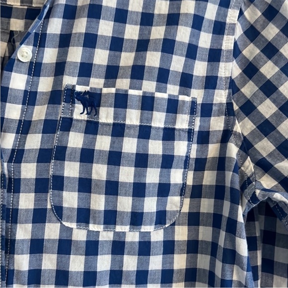 Abercrombie and Fitch Button Up - Picture 3 of 5